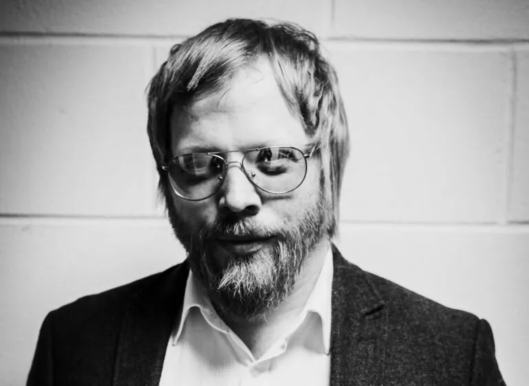 Dr Peter Sjöstedt-Hughes